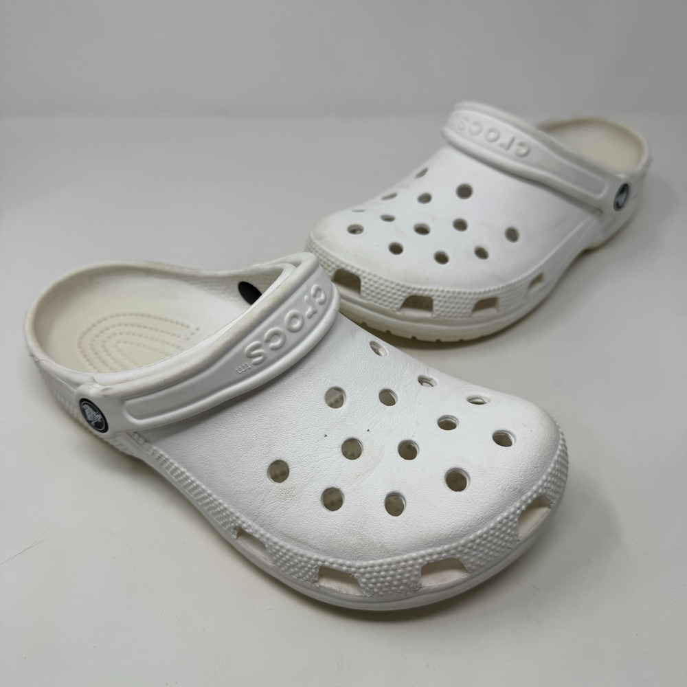 Crocs Classic Clogs Sandals Shoes White Men's Size 5 Women's Size 7